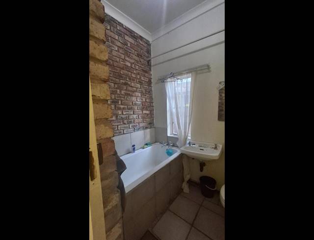 7 BEDROOM APARTMENT FOR SALE IN BOTHAVILLE